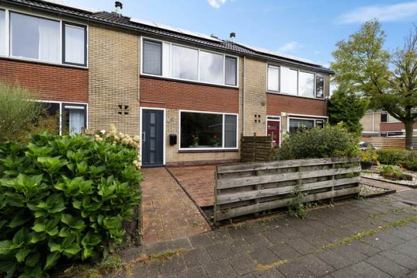 Woning De Ee 42 Drachten