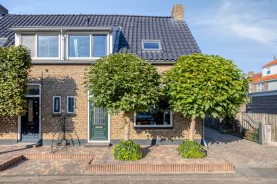 Woning van Blankensteinstraat 1 Heenvliet