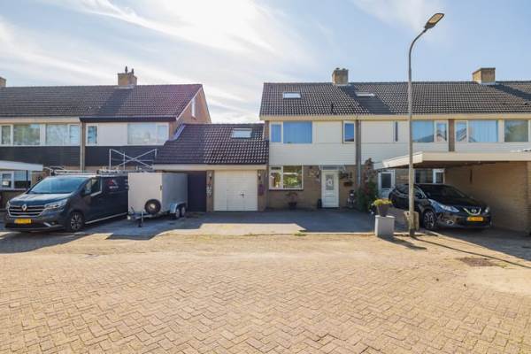 Woning Roland Holstheem 38 Hillegom