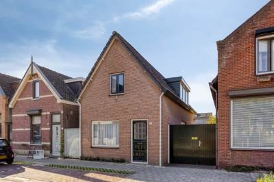 Woning Burgerhoutsestraat 150 Roosendaal