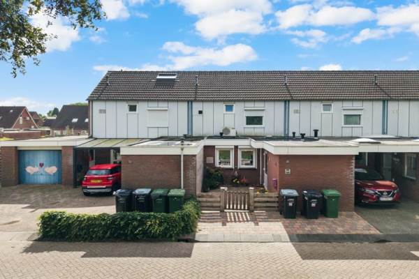 Woning Akkerdistel 121 Klazienaveen
