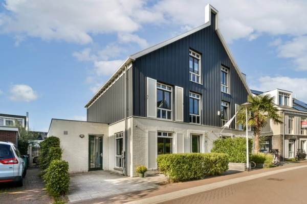Woning Apollolaan 25 Oostzaan