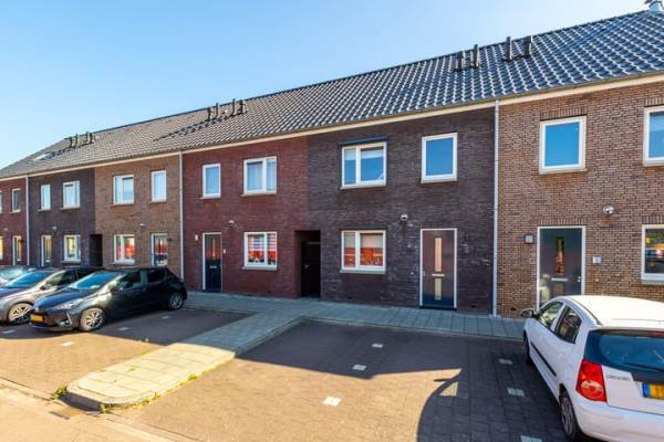 Woning Steek 3 Hardinxveld-Giessendam