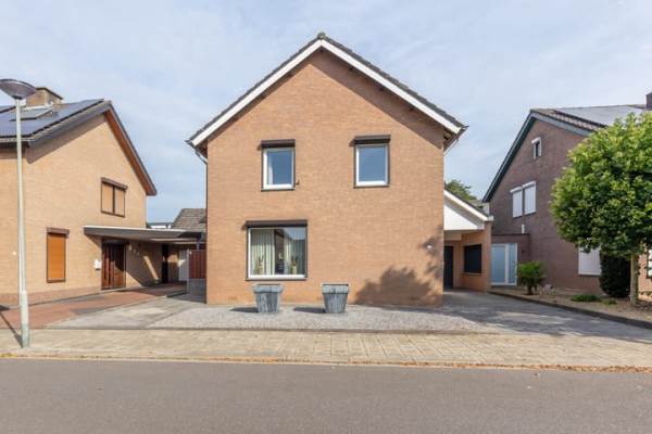 Woning Burg. Venckenstraat 9 Obbicht