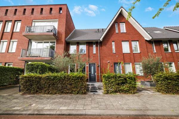 Woning Laan van Avant-Garde 295 Rotterdam