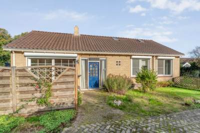 Woning Dokter Christiaansplein 15 Dalen