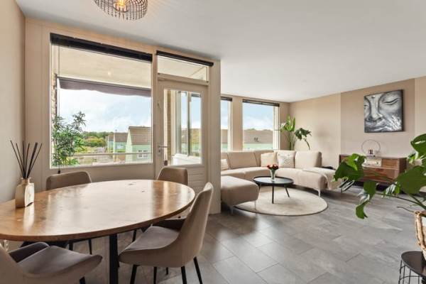 Woning J.T.P. Bijhouwerhof 57 Almere