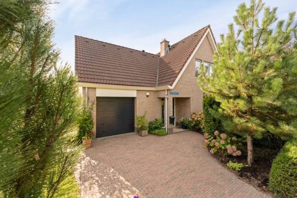 Woning Tielerwaard 1 Emmeloord