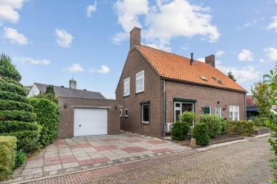 Woning Waal 10 Waal