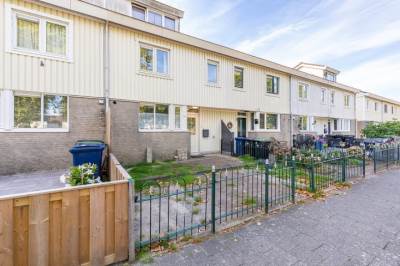 Woning E.F. van den Banweg 105 Almere