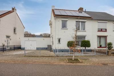 Woning Graaf van Bronkhorststr 2 Gronsveld