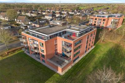 Woning Tuorrebout 92 Burgum