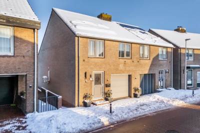 Woning Schotdeuren 8C Arkel