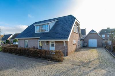 Woning Hoefstraat 43 Genderen