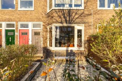 Woning E. Thomassen à Thuessinklaan 20 Groningen