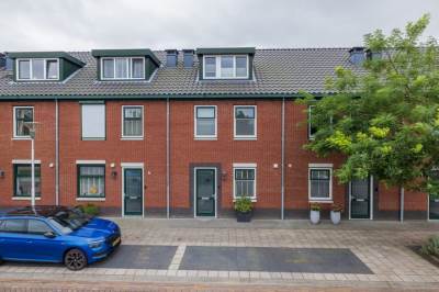 Woning Burgemeester van Niekerklaan 70 Hillegom