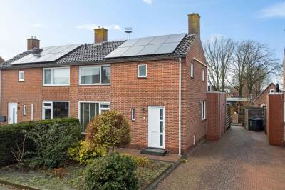 Woning Burgemeester Venemastraat 6 Muntendam