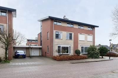 Woning van Goghplantsoen 8 Alblasserdam
