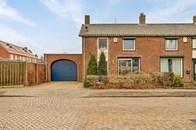 Woning Kapelaan Molstraat 25 Halsteren