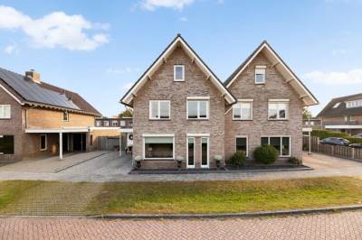 Woning Adolf van Nassaustraat 12 Wezep