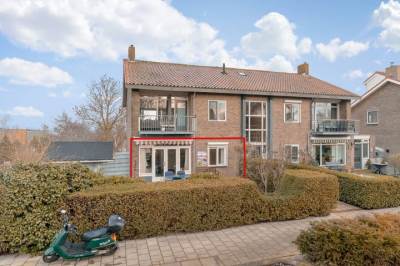 Woning Burgemeester Warnaarkade 19 Hazerswoude-Dorp