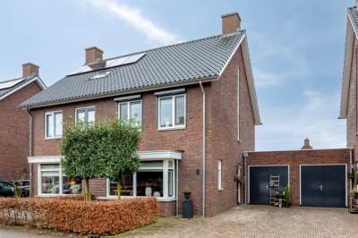 Woning Meester J van Dolderenstraat 6 Kesteren