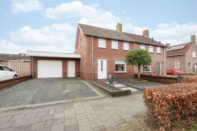 Woning Julianastraat 34 Hoeven