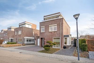 Woning Jupiter 32 Born