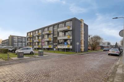Woning Graaf Willemlaan 32 Hendrik-Ido-Ambacht