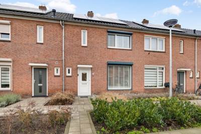 Woning Charlotte van Bourbonstraat 15 Weert