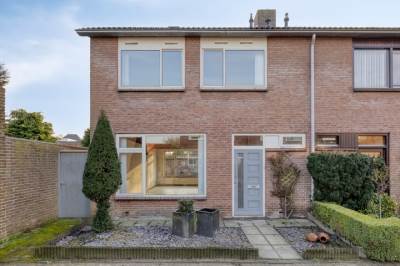 Woning Loobos 8 Alphen (NB)