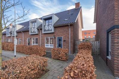 Woning Meester J van Dolderenstraat 19 Kesteren
