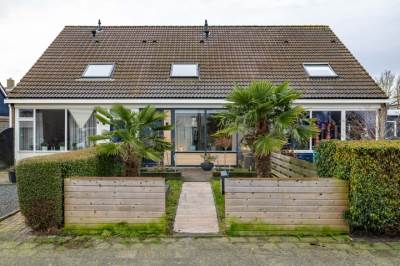 Woning De Stringen 22 Hallum