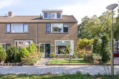 Woning IJdenhove 29 Hendrik-Ido-Ambacht