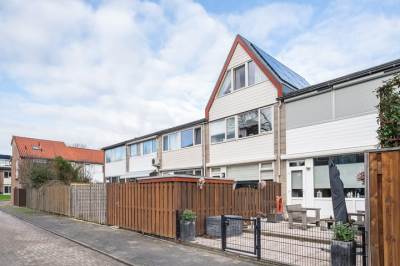 Woning Burgemeester Crezéestraat 18 Ridderkerk