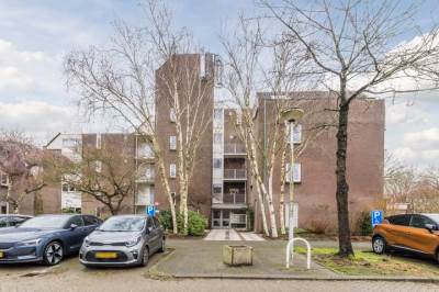 Woning Elzekrulzoom 55 Alphen aan den Rijn