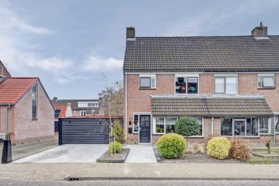 Woning Munnikenwoud 34 Zwaag