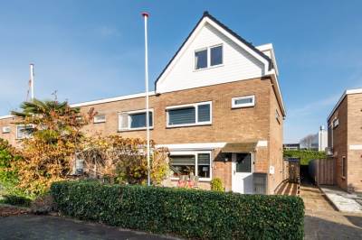 Woning Larixlaan 39 Zwanenburg