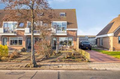 Woning Zuideinde 124A Roelofarendsveen