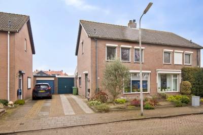 Woning Waterstraat 12 Halsteren