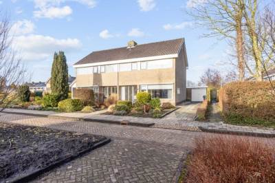 Woning A van Voorthuijsenweg 33 Franeker