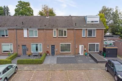 Woning Dokter A.Hoynck van Papendrechtstraat 23 Bergeijk