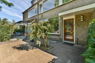 Woning Jacob van Ruisdaelweg 4 Ouderkerk aan de Amstel