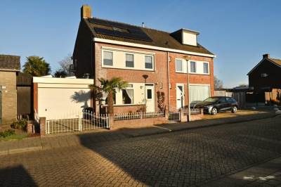 Woning Wit Kruis 1 Steenbergen (NB)