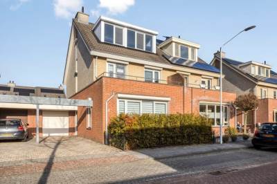 Woning Maaivelden 24 Best