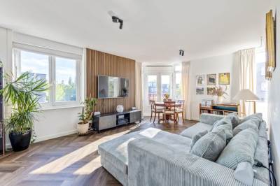 Woning Molukkenstraat 111G Amsterdam