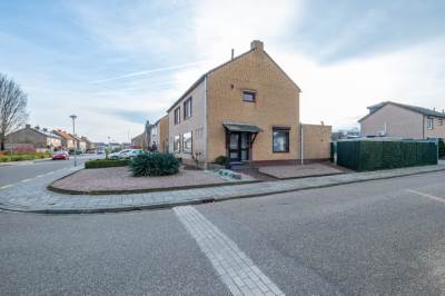 Woning Neil Armstrongstraat 1 Holtum