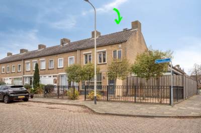 Woning Titus Brandsmastraat 2 Roosendaal