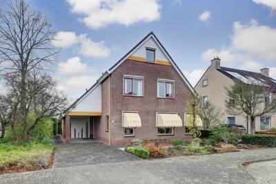 Woning Oeverkamp 27 Bemmel