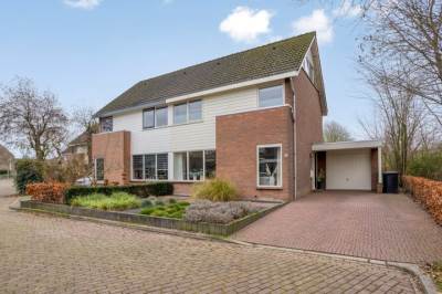 Woning Torenvalkstee 11 Heinkenszand